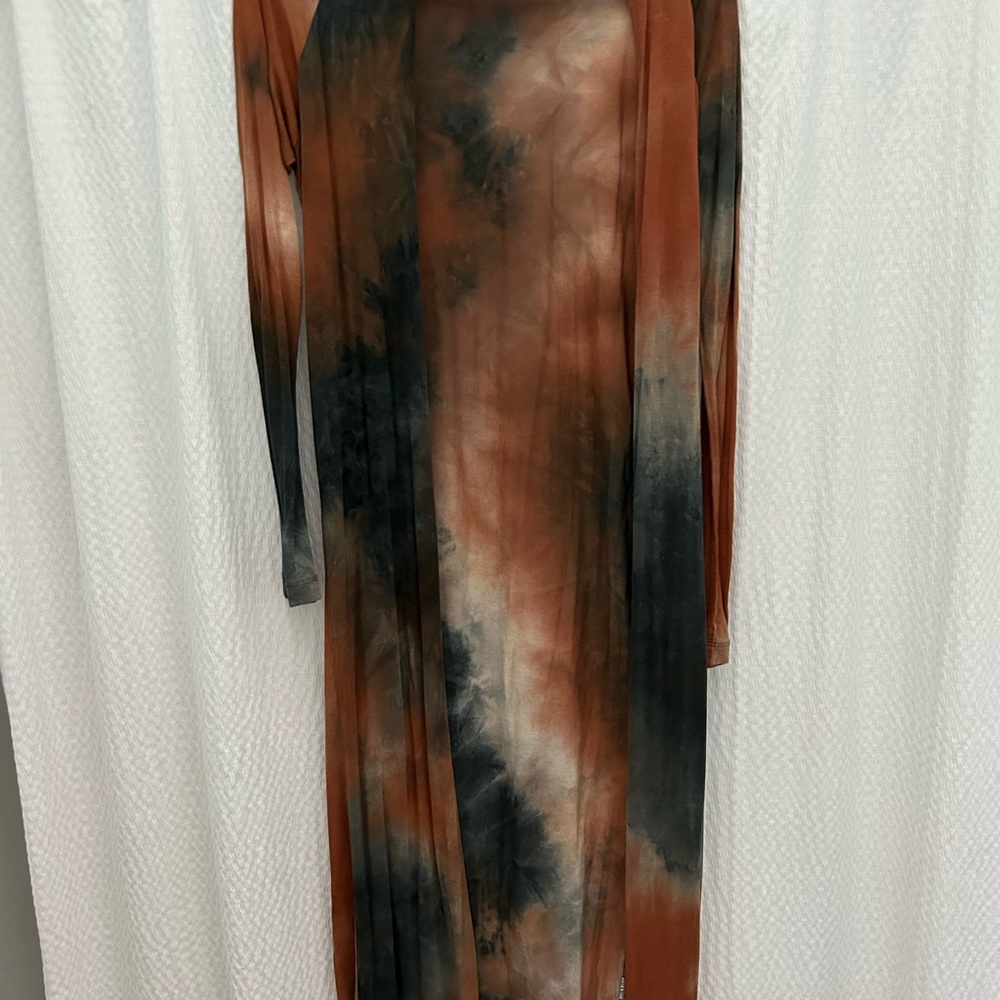 Tie die cover up